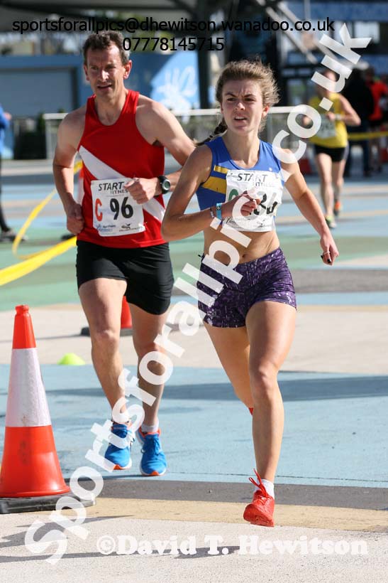 Senior women Northern 6 and 4 Stage Road Relays. Photo: David T. Hewitson/Sports for All Pics